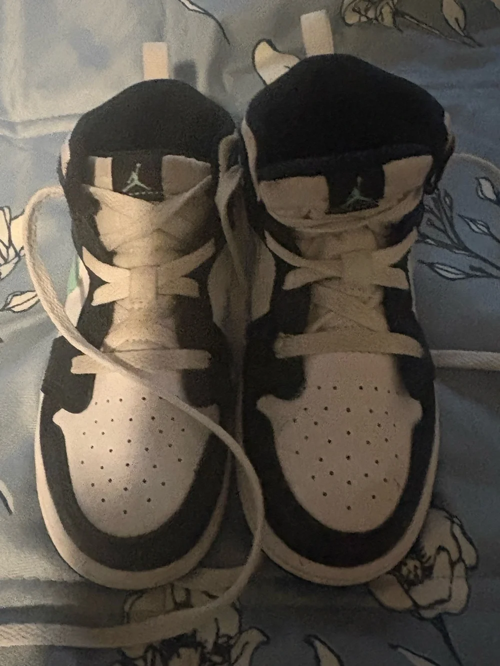 Jordan 1 Mid Green Glow (toddler 10)